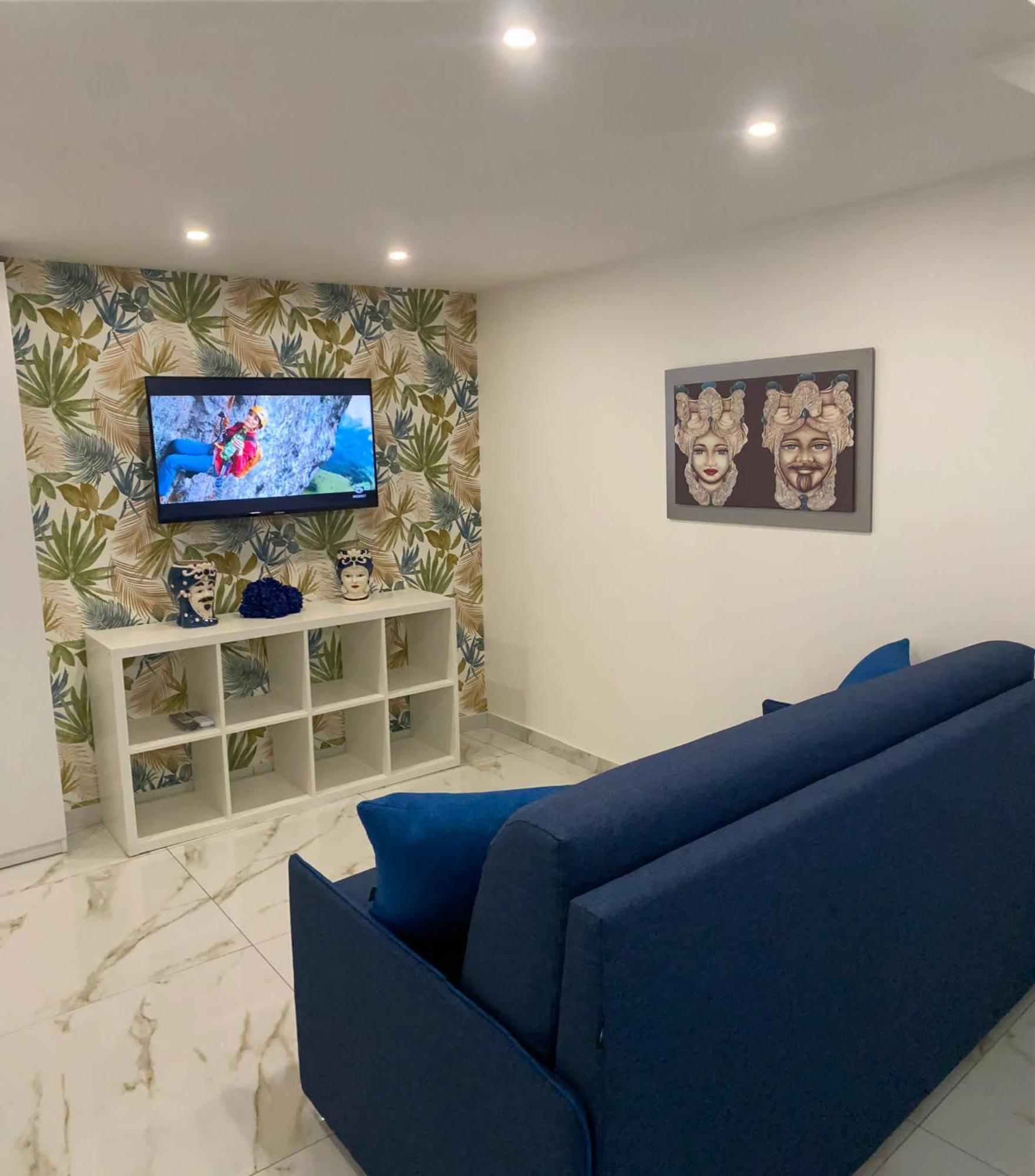 Magica Cannizzaro Apartment